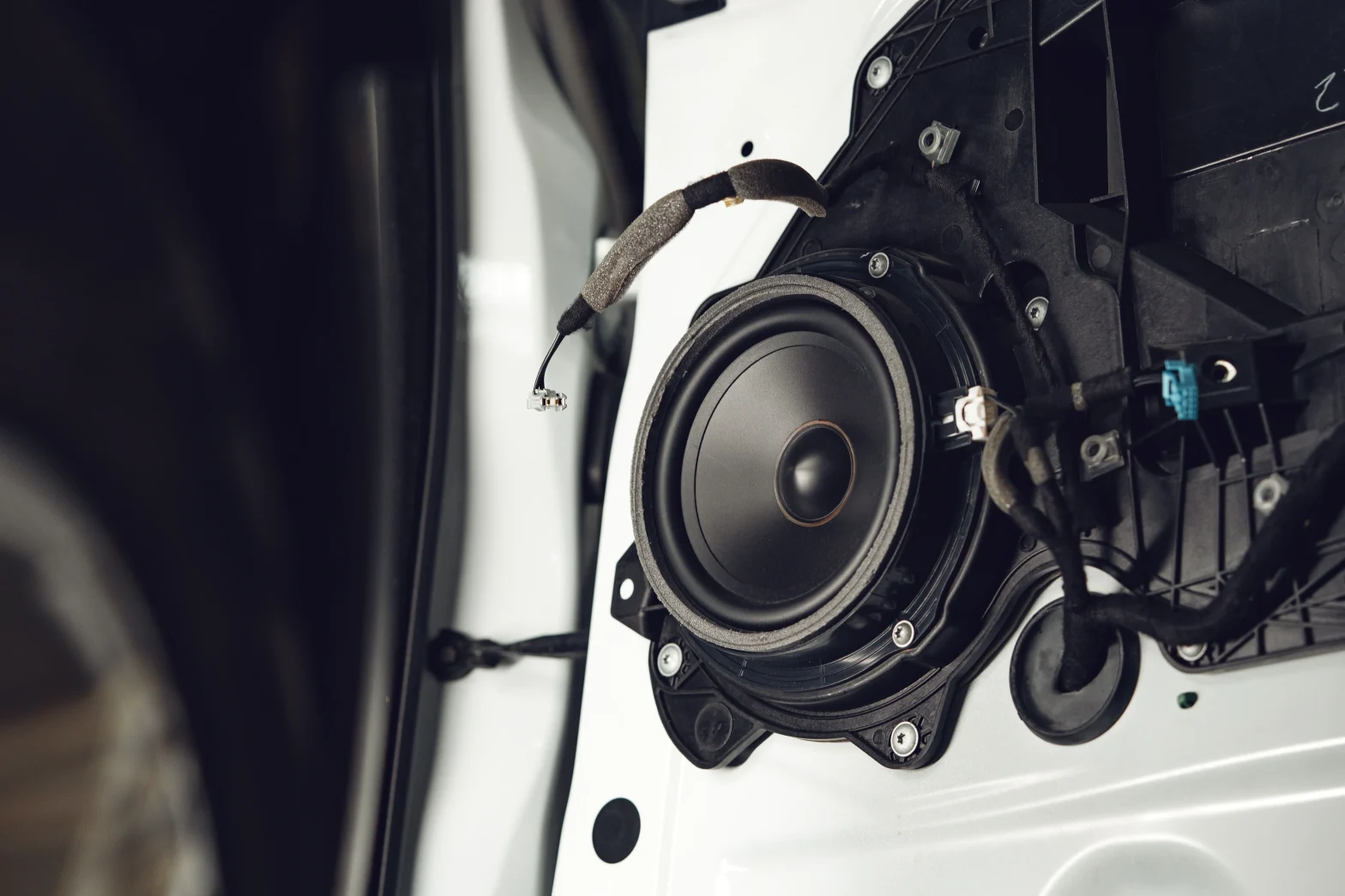 Tips dan Trik Pasang Audio Mobil